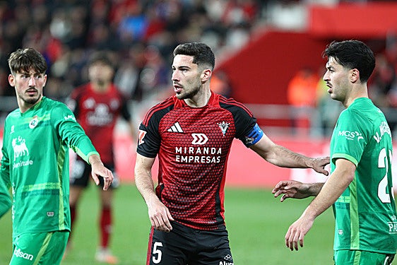 El madrileño fue amonestado en el minuto 79.