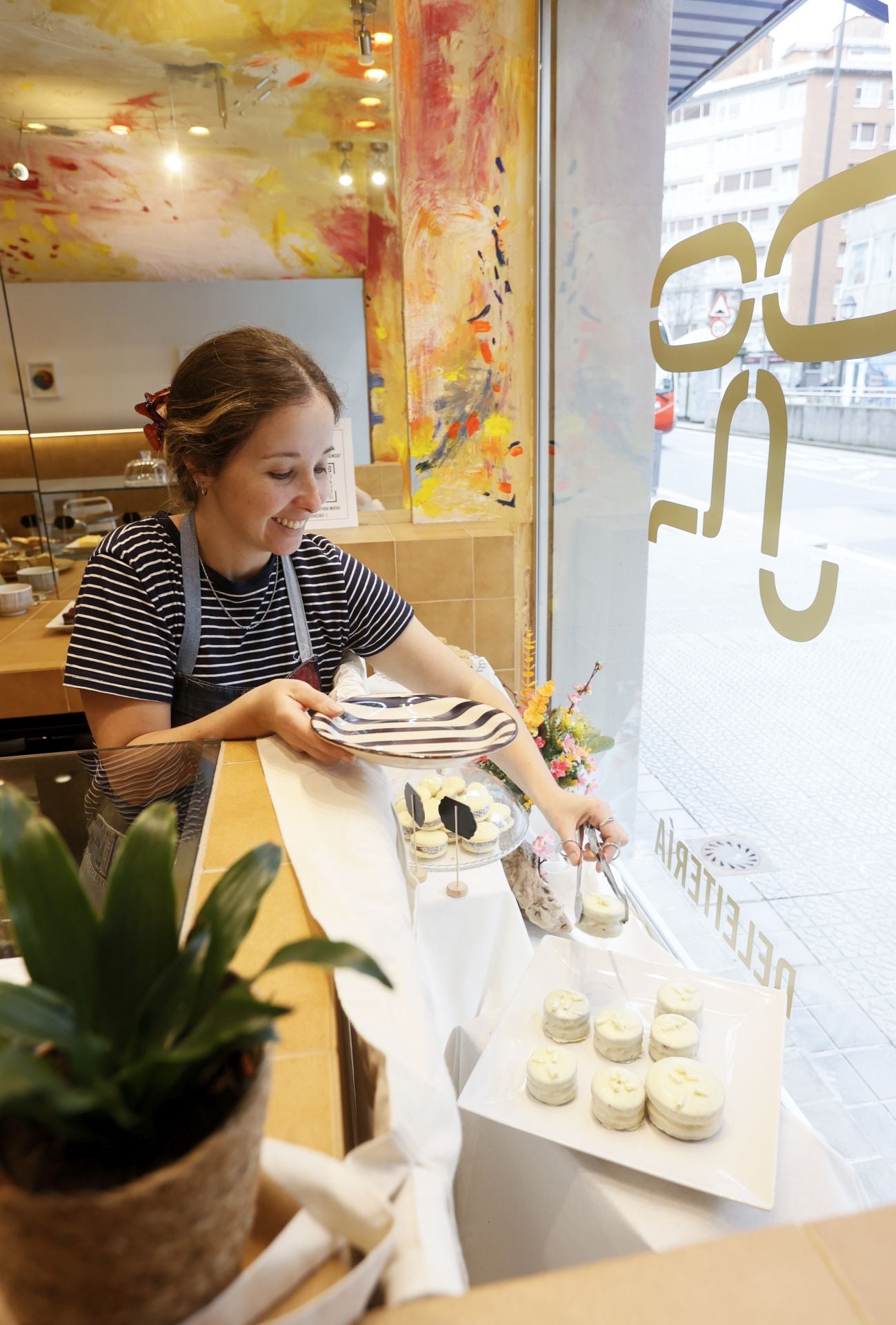 De Argentina al centro de Bilbao: una madre y su hija abren una pastelería artesanal con lo mejor de ambos mundos