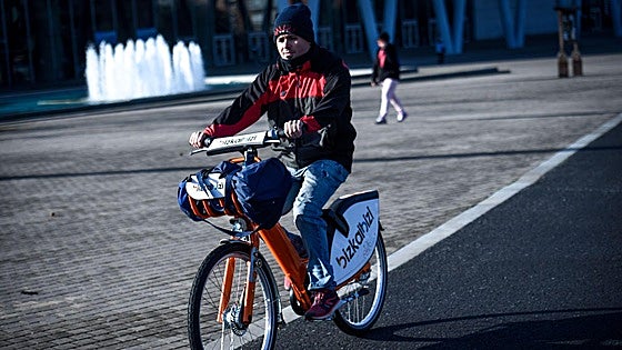 El servicio Bizkaibizi de la Diputación crecerá hasta ofrecer 824 bicicletas