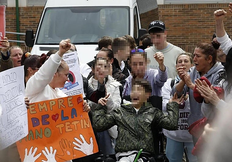 La Fiscalía solicita para los cuatro agresores el alejamiento del menor con discapacidad de Santander