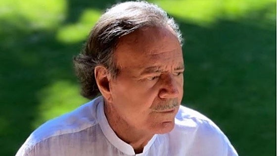 La enfermedad de Julio Iglesias que preocupa: «De cintura para abajo, tengo 500 años»