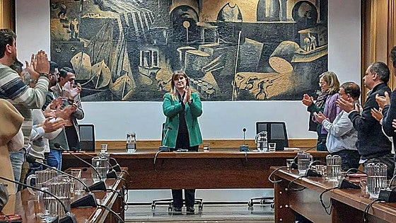 «Lo que más me duele son las críticas que ha recibido mi familia, mis hijos», dice la alcaldesa de Sestao en su despedida