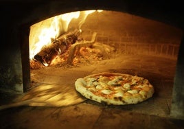 Los tres consejos de una chef italiana para hacer pizza casera: «Quedará suave por dentro y crujiente por fuera»