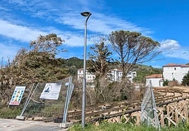 La reparación incluye la reconstrucción de las vigas, el tablero y las barandillas del puente.