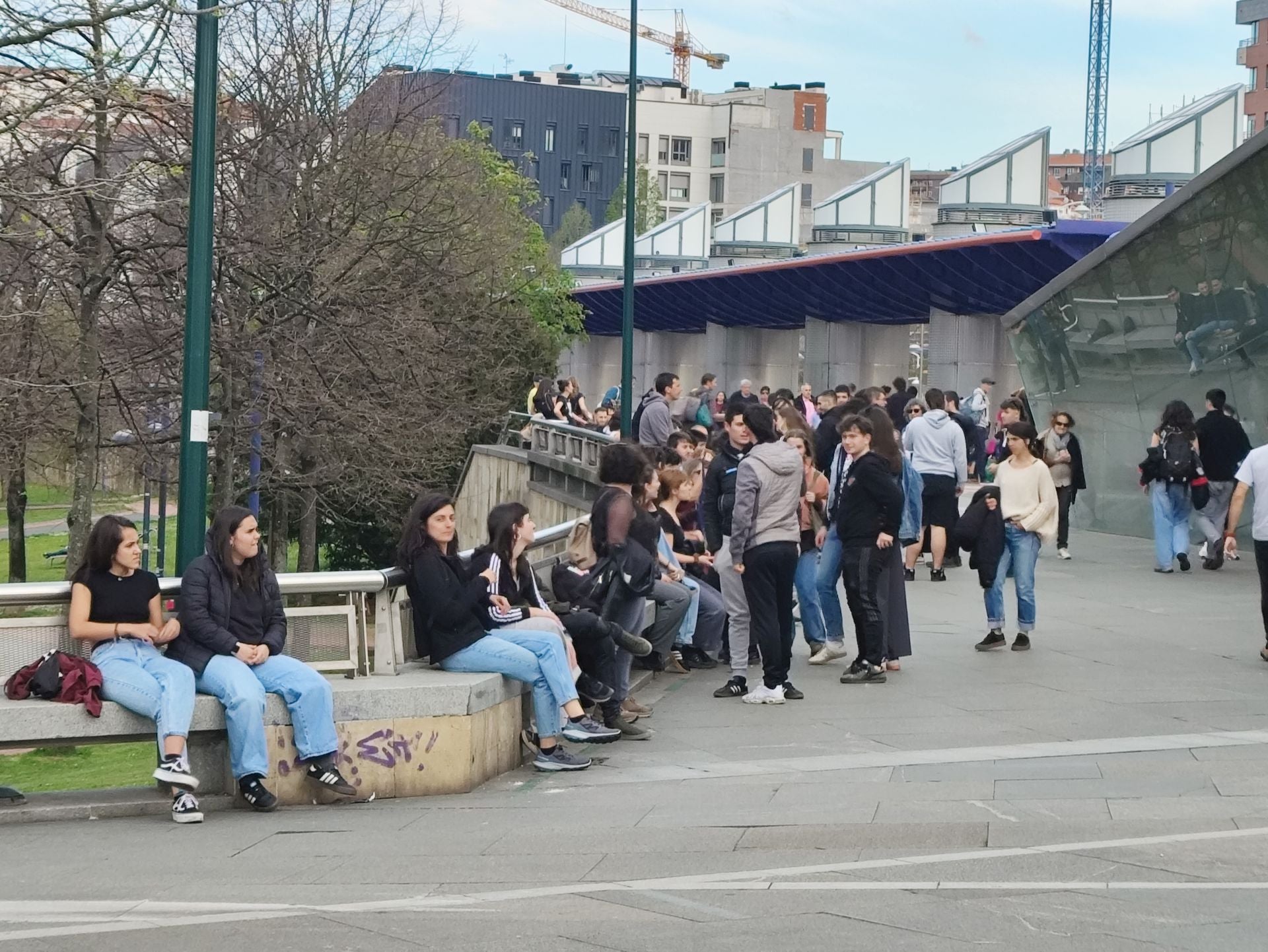 La manifestación contra el desalojo del gaztetxe de Rekalde, en imágenes