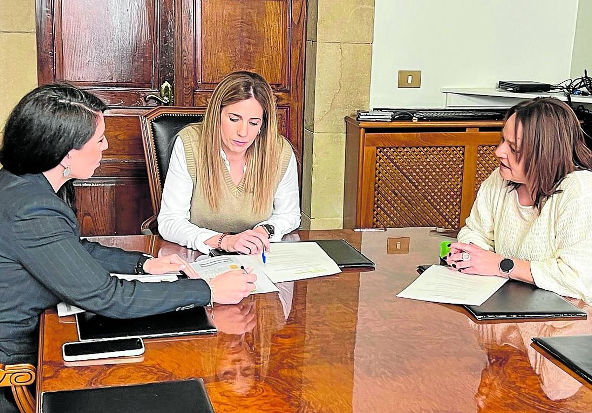 Diputación de Gipuzkoa y Ermua colaboran para optimizar el servicio de Lurraldebus