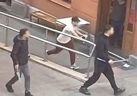 Al menos cinco detenidos en una pelea con machetes y navajas a plena luz del día en Bilbao