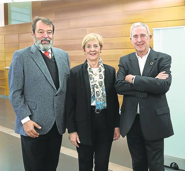Javier Ormazabal, Arantxa Tapia y Txema Villate.