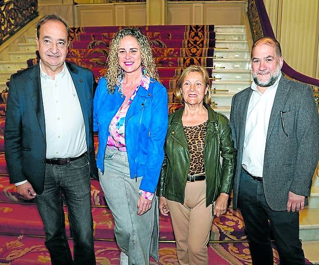 Rafael Gardeazabal, Susana Alaguero, Julia Diéguez y Luis Arbiol.