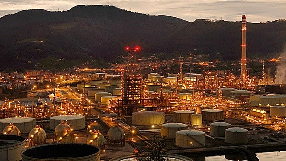Petronor arranca las obras del electrolizador de la planta de combustibles sintéticos en el Puerto de Bilbao