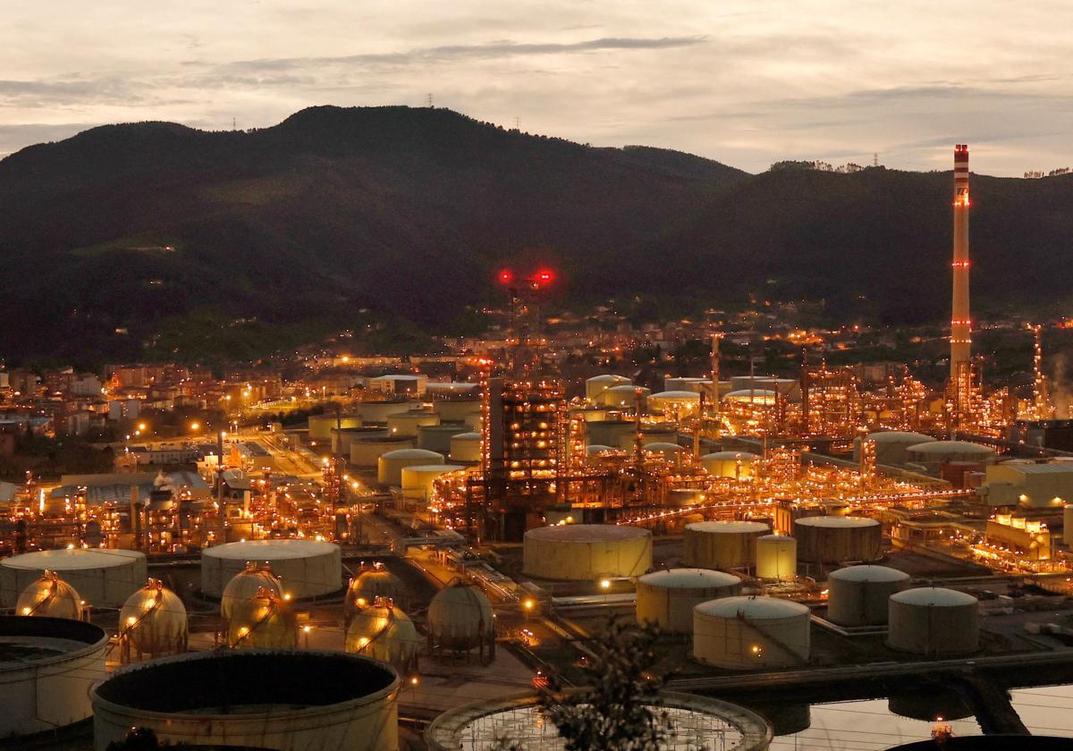 Petronor arranca las obras del electrolizador de la planta de combustibles sintéticos en el Puerto de Bilbao