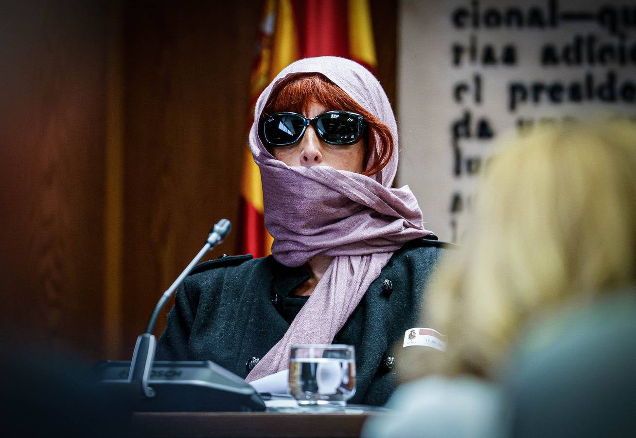 Demoliendo Paradores