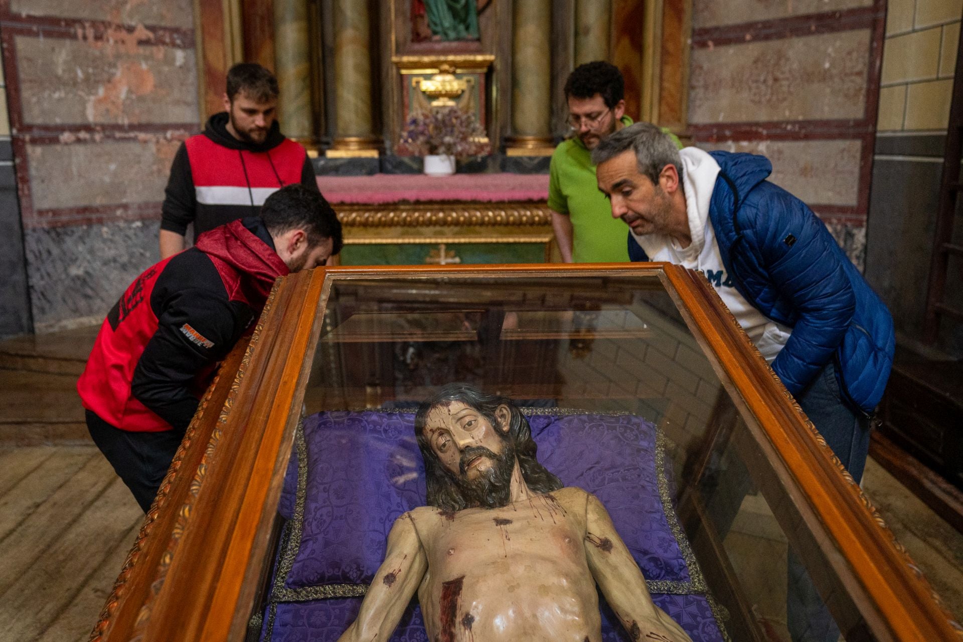 Del Cristo descendido a los Judas en llamas