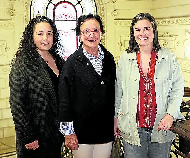Anelibe Alonso, Ana Amondarain y Nerea Alonso.