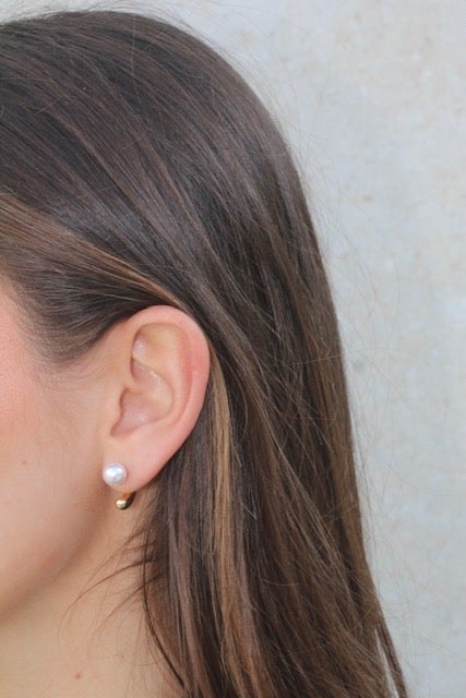 Tres jóvenes vizcaínos crean una marca de pendientes intercambiables que combinan con todos los looks