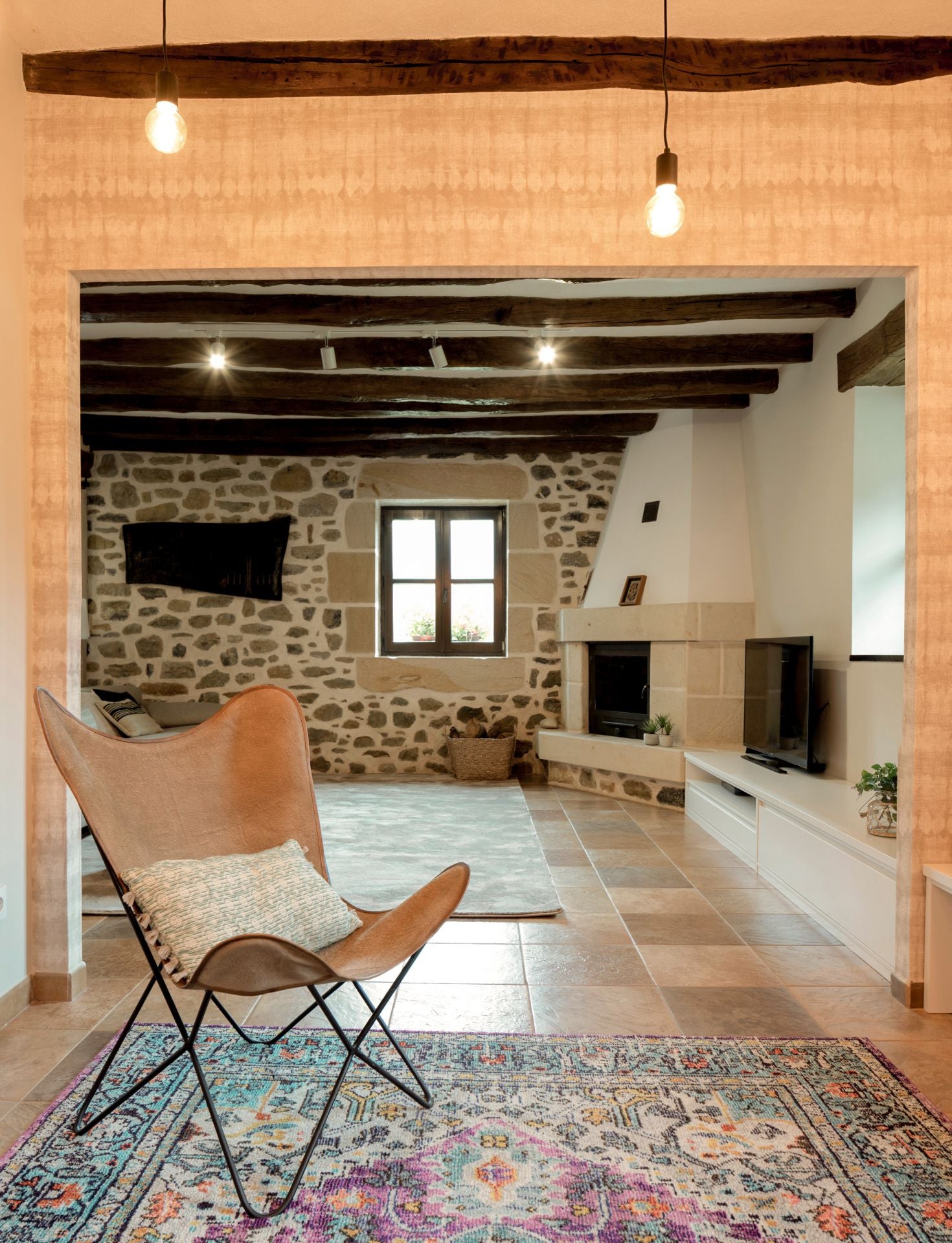 El caserío de una familia en Orozko convertido en un refugio &#039;boho chic&#039; con vistas al Gorbea