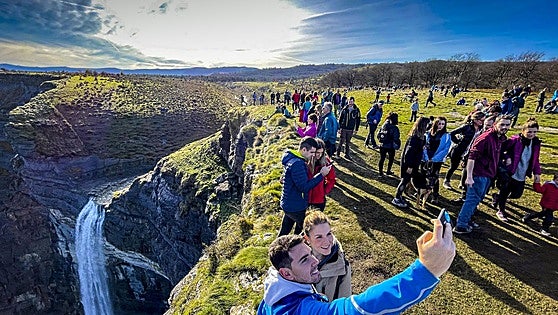 La segunda cascada más alta de Europa, edificios medievales y txakoli para unas vacaciones en Álava