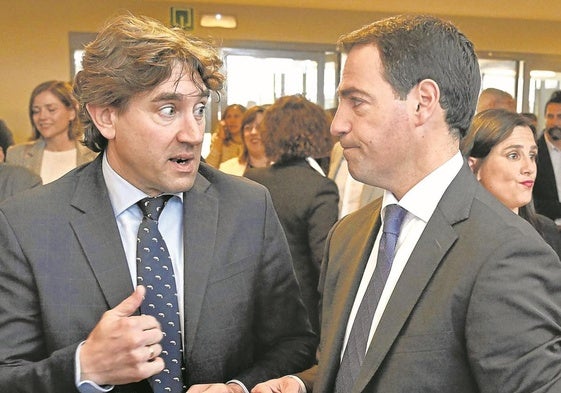 Eneko Andueza e Imanol Pradales, en unas jornadas empresariales de Elkargi.