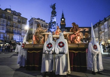 La Procesión del Silencio recorre las calles de Vitoria