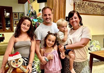 La familia vizcaína que lleva 300 días recorriendo el mundo: «Ahora podemos vivir así, mañana no se sabe»