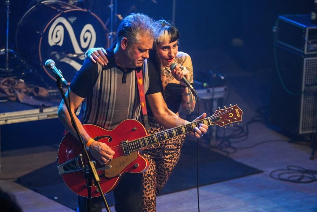Carlos Beltrán y Micky Paiano, colíderes de Micky & The Buzz.