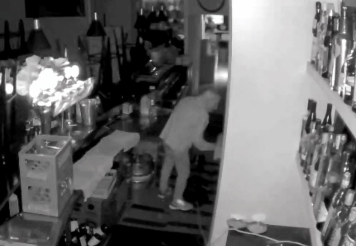 El ladrón que asalta bares y tiendas en Vitoria para «volver a prisión»
