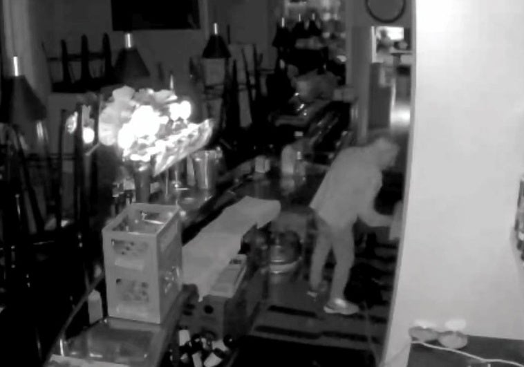El ladrón que asalta bares y tiendas en Vitoria para «volver a prisión»