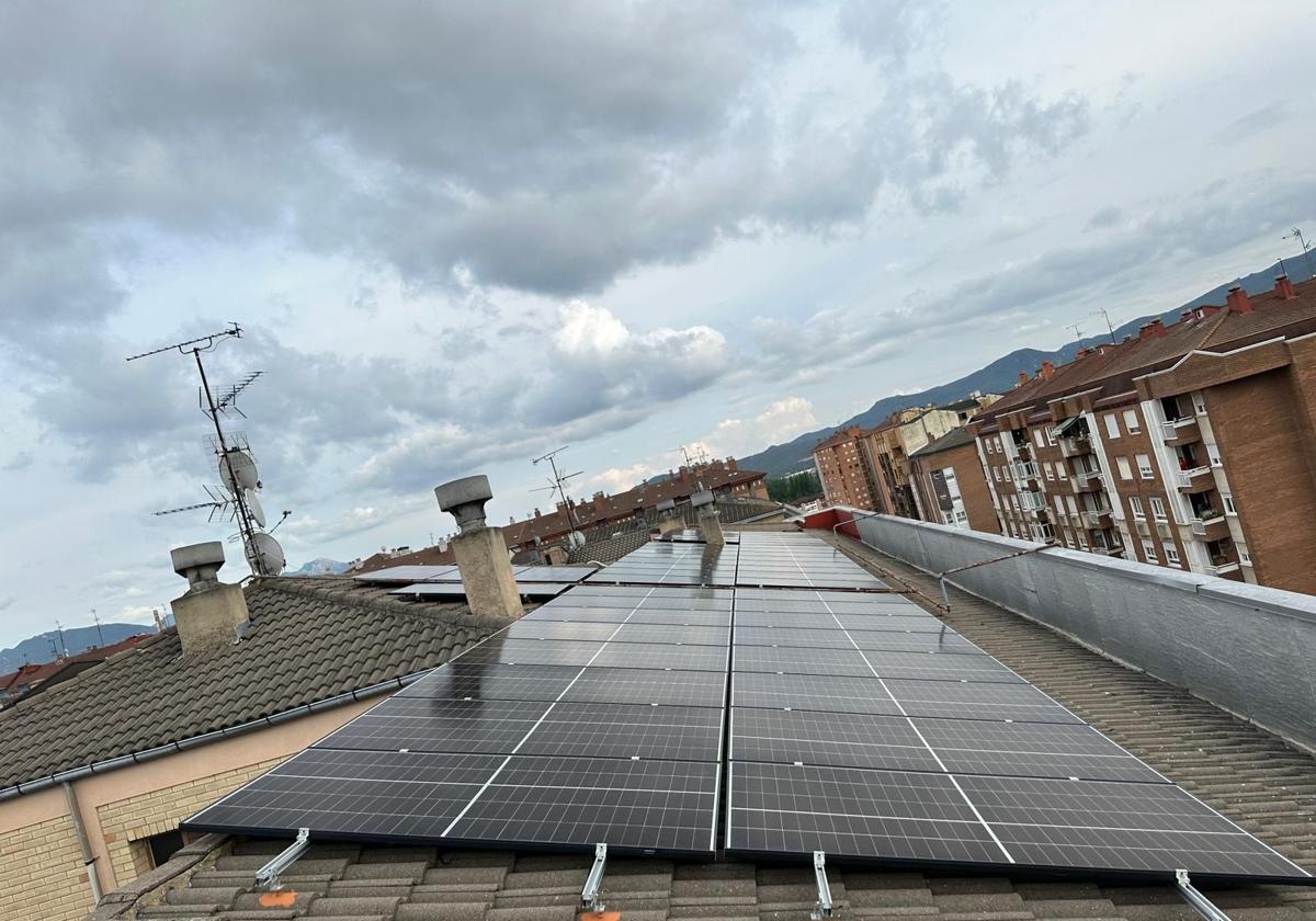 La comunidad energética de Alfonso VI de Miranda ahorra 5.000 euros en la luz el primer año