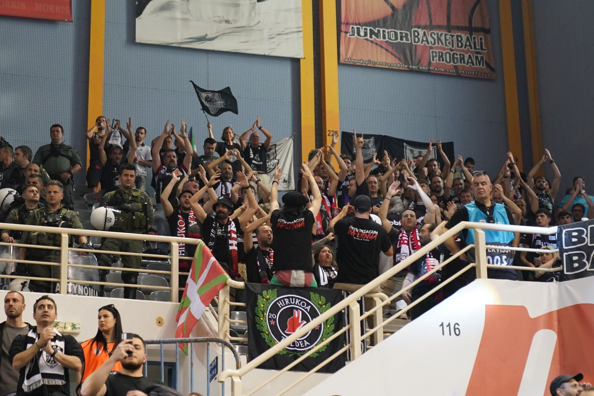 En imágenes la final de la Europe Cup, PAOK-Bilbao Basket