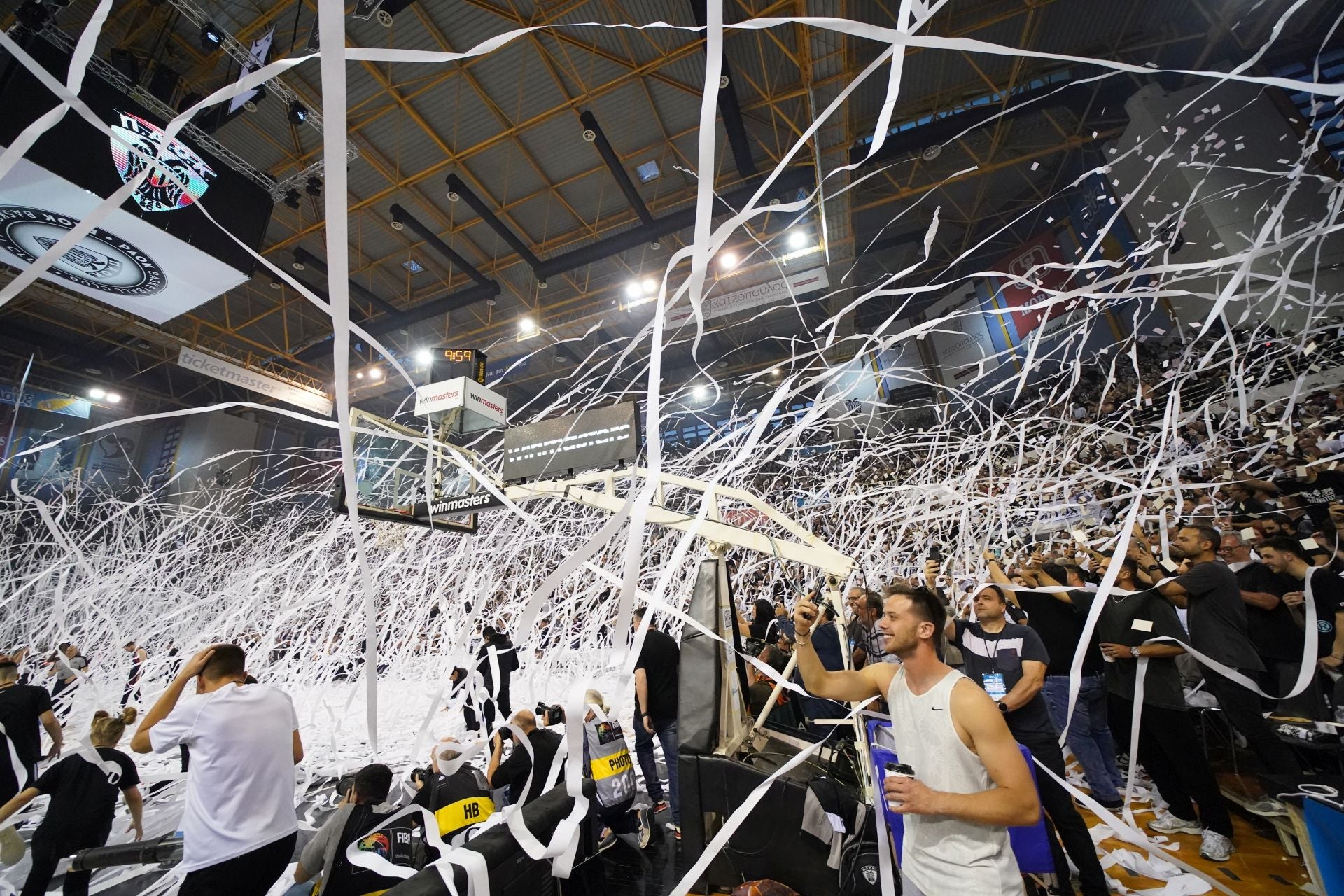 En imágenes la final de la Europe Cup, PAOK-Bilbao Basket