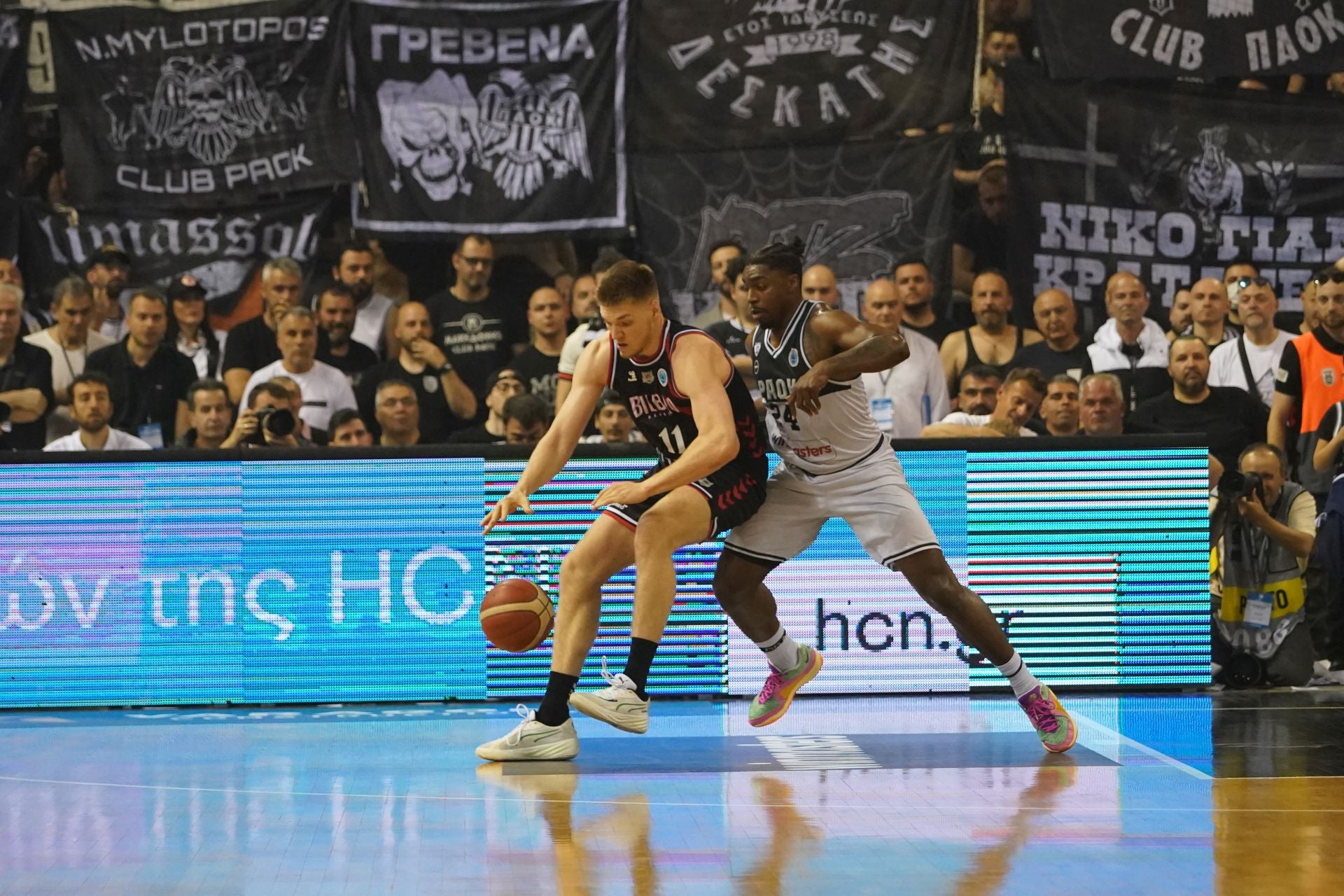 En imágenes la final de la Europe Cup, PAOK-Bilbao Basket