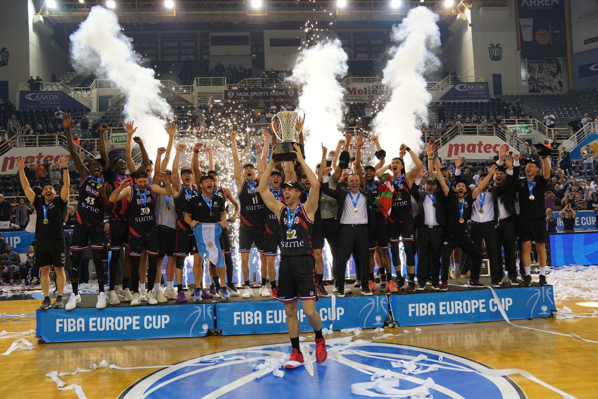 En imágenes la final de la Europe Cup, PAOK-Bilbao Basket