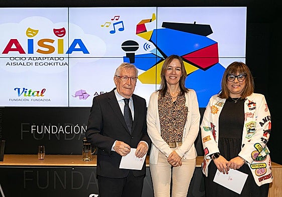 Miguel Ángel Echevarría, Arantza Ibañez de Opacua y Susana Cuesta presentan el proyecto Aisia