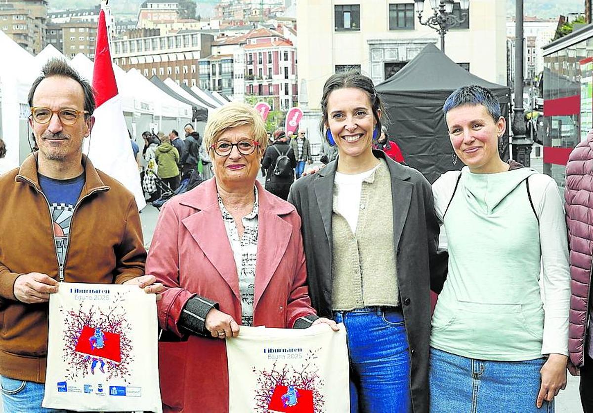 Javier Cámara, Itziar Urtasun, Itxaso Martín Zapirain, Garazi Albizua y José Iturri.