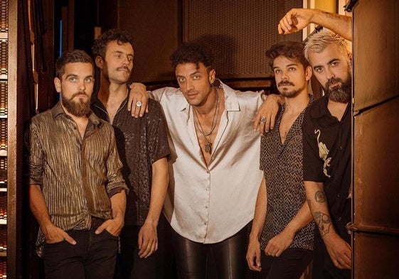 Ander, a la derecha, junto al resto de la banda en una imagen promocional.
