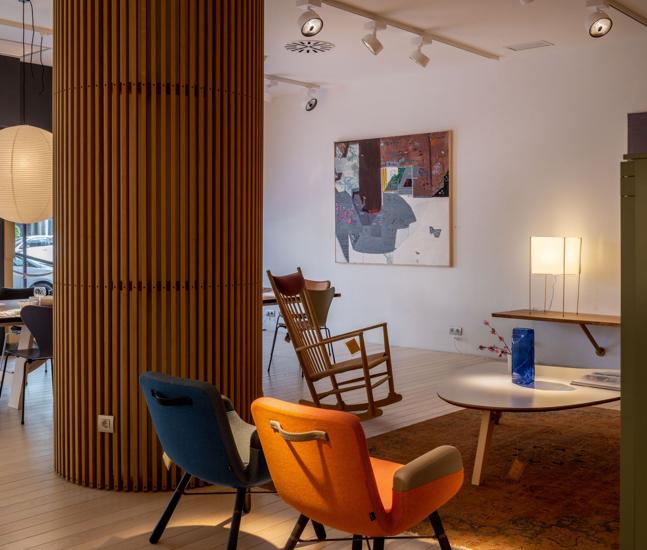 Mosel, que cuenta con grandes firmas europeas, también realiza sus propios muebles.