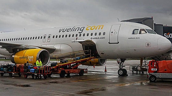 Vueling fleta un vuelo especial para llevar a los aficionados del Athletic a Manchester