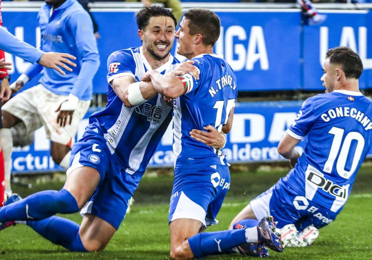 Los once de Coudet para la batalla final