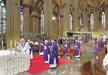 Vitoria despide al Papa Francisco en una ceremonia multitudinaria