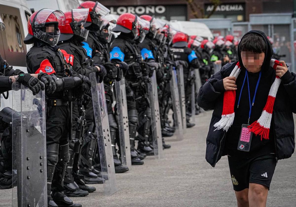 La Ertzaintza reforzará con un operativo especial la seguridad tras el Athletic-Manchester United