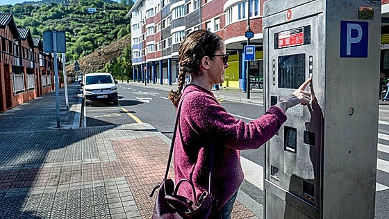 Los sabotajes en el Peñascal dejan daños valorados en miles de euros en los parquímetros