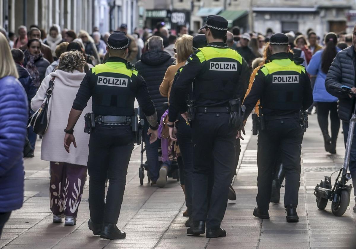 3 detenidos en Vitoria en 5 horas por asaltar a peatones