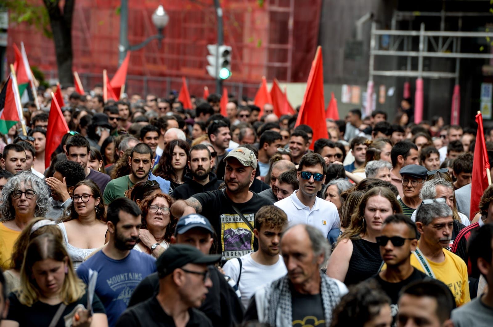 Las imágenes de la multitudinaria movilización de EHKS en Bilbao