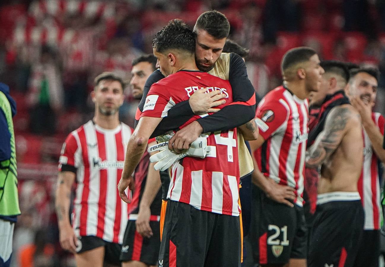 Las imágenes del partido y desolación en la grada