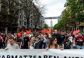 EHKS hace otra demostración de fuerza al reunir a miles de jóvenes en su marcha en Bilbao
