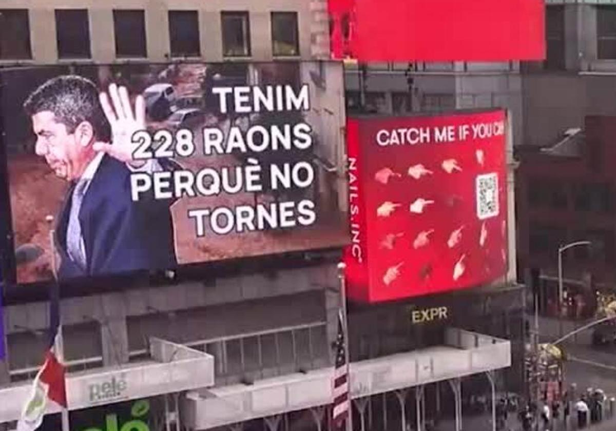 El hiriente mensaje de Compromís a Mazón en Time Square: «228 razones para que no vuelvas»