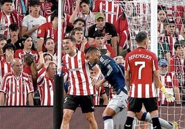 Casemiro marcó de cabeza en el segundo palo después de una acción individual de Maguire con centro al área.