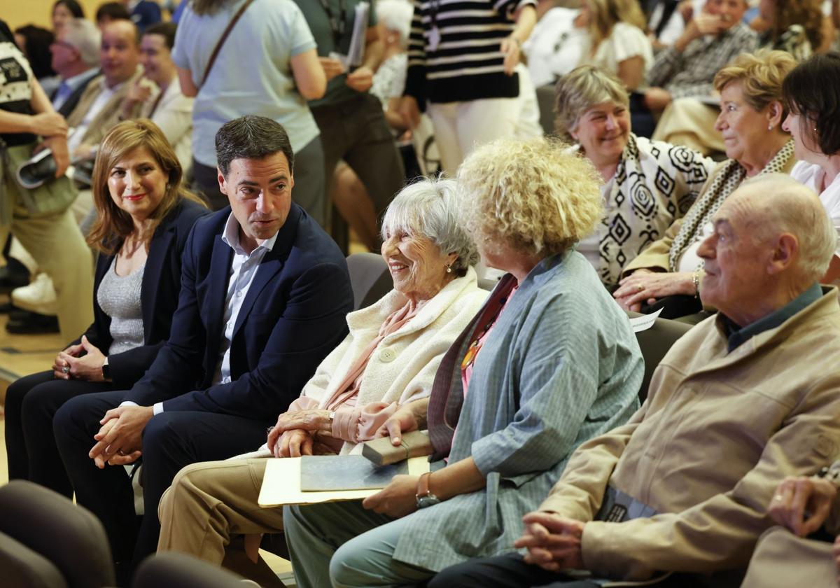 El lehendakari, sobre los vascos en los campos nazis: «Hay que proteger la democracia que ellos defendieron»