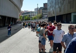 La afición del Athletic cree en la remontada: «Es una bilbainada, pero no imposible»