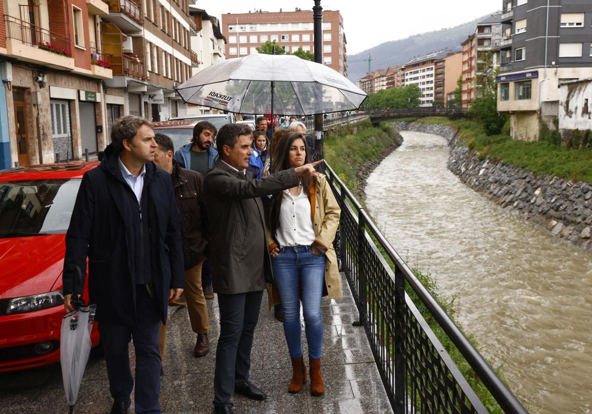 El nuevo cauce del río Nervión contendrá las crecidas en Llodio para evitar inundaciones como las de 1983